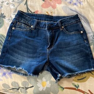 Born Primitive Stretchy Female Jorts size M